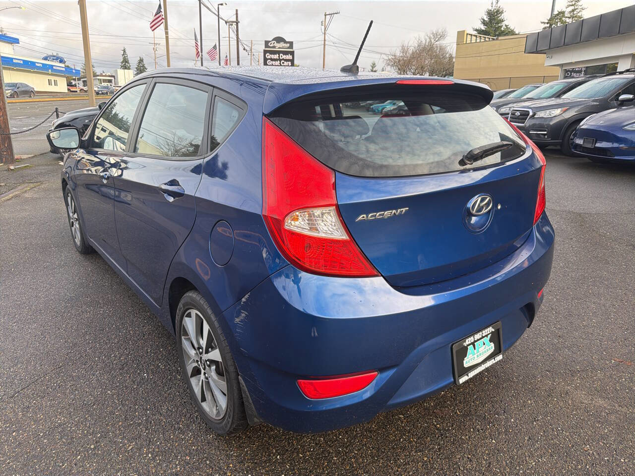 Used 2015 Hyundai Accent Sport image 2