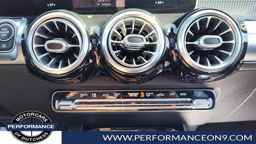 Used 2021 Mercedes-Benz GLB 250 4MATIC image 22