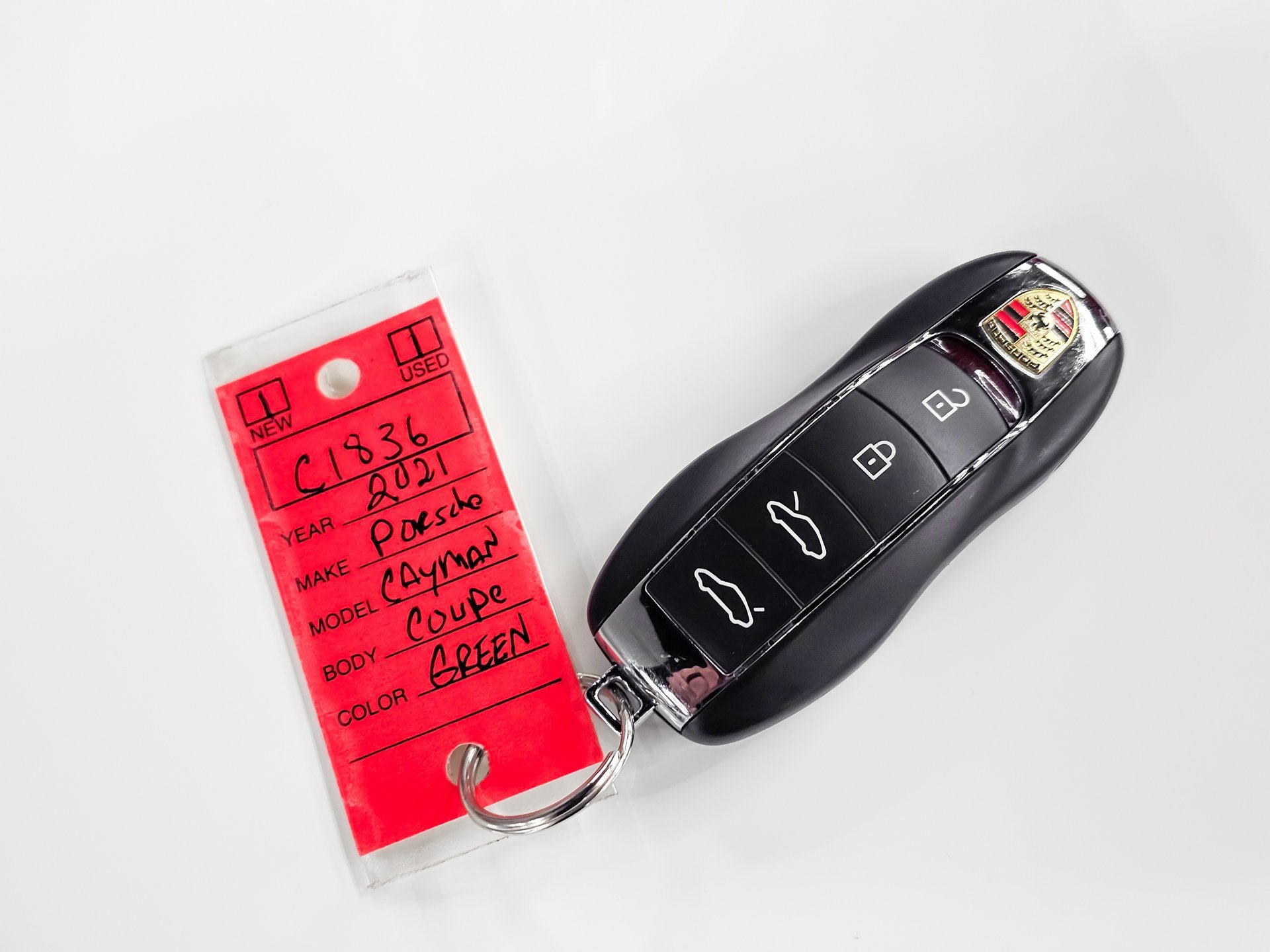 Used 2021 Porsche 718 Cayman GT4 image 33