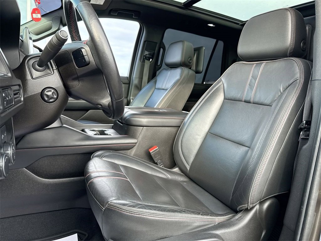 Used 2021 Chevrolet Tahoe RST w/ Luxury Package image 11