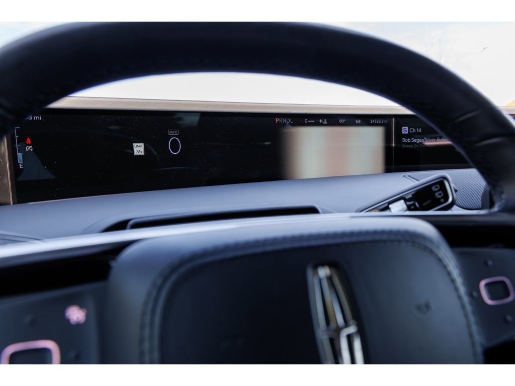 Used 2024 Lincoln Nautilus Reserve image 23