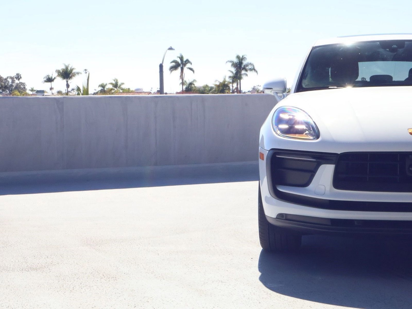 Certified 2025 Porsche Macan image 25