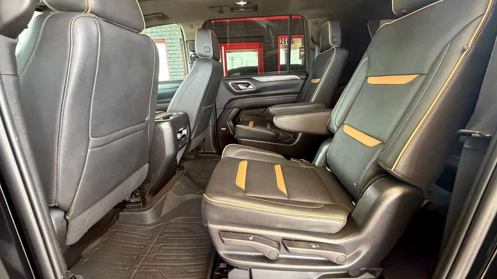 Used 2022 GMC Yukon XL AT4 w/ Max Trailering Package AWD/4WD image 29