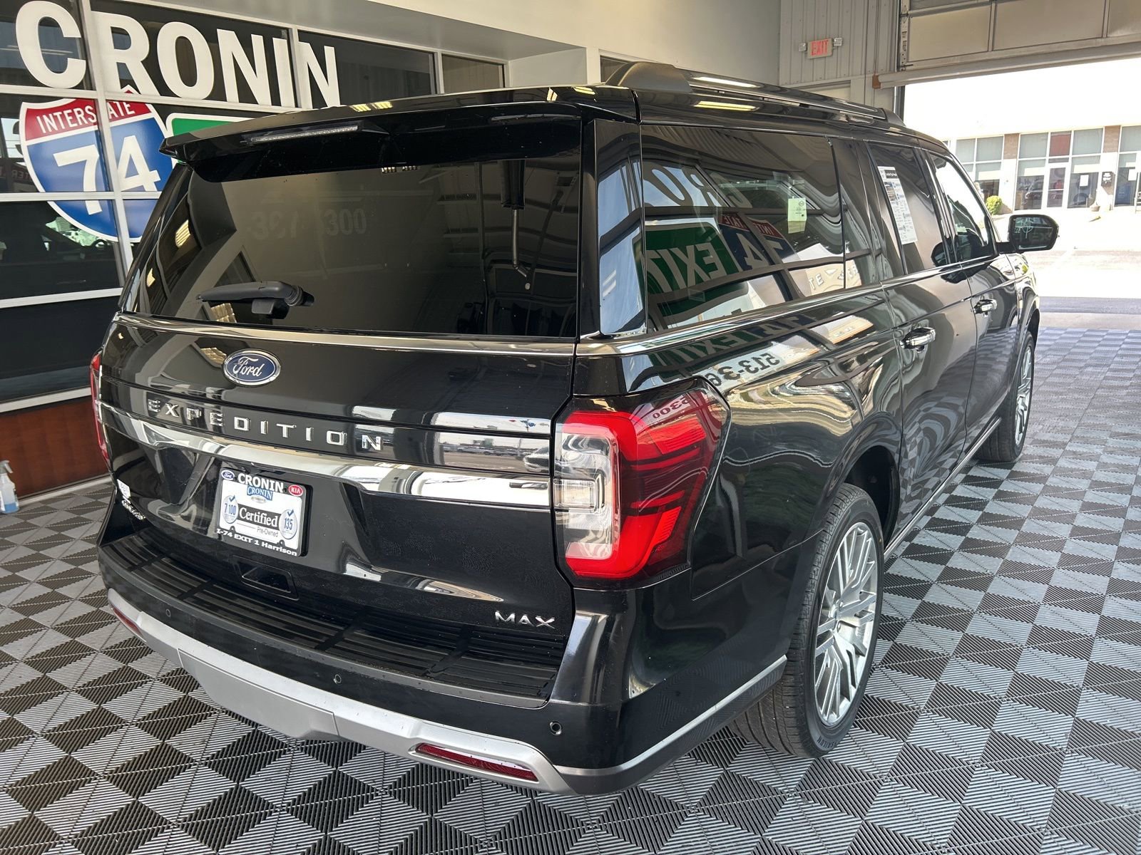 Used 2024 Ford Expedition Max Limited AWD/4WD image 6