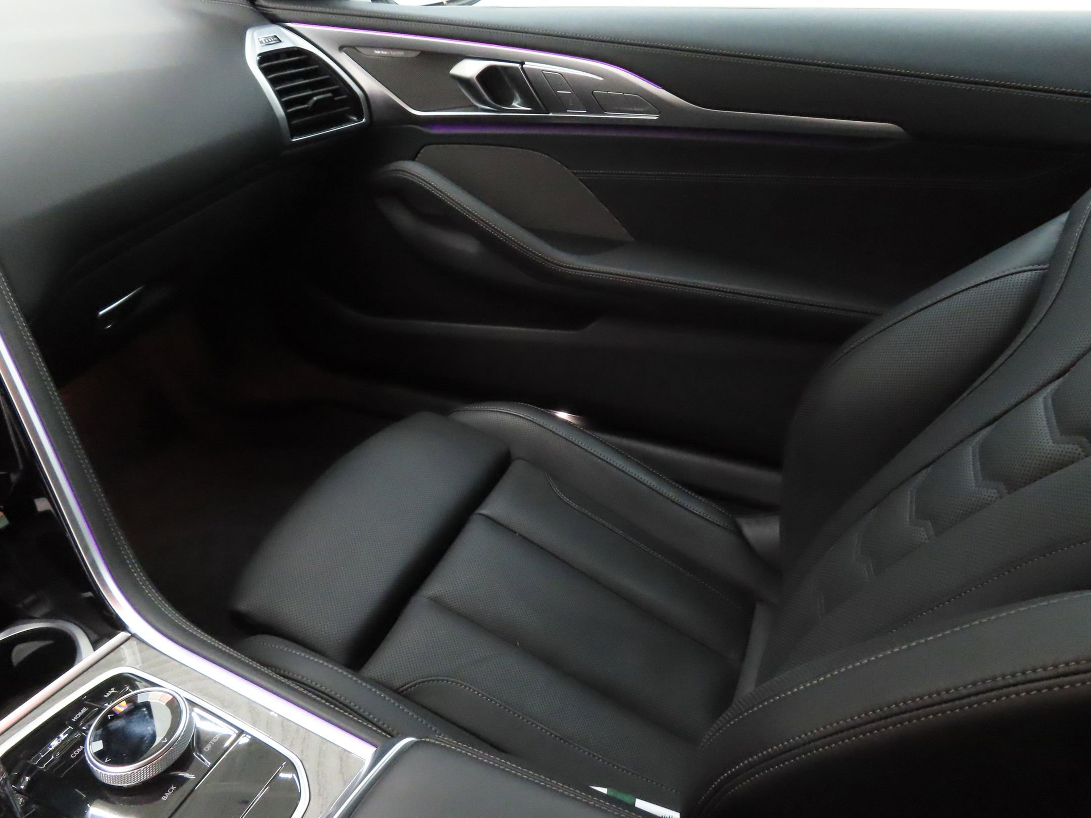 Used 2023 BMW 840i Coupe w/ M Sport Professional Package RWD image 19