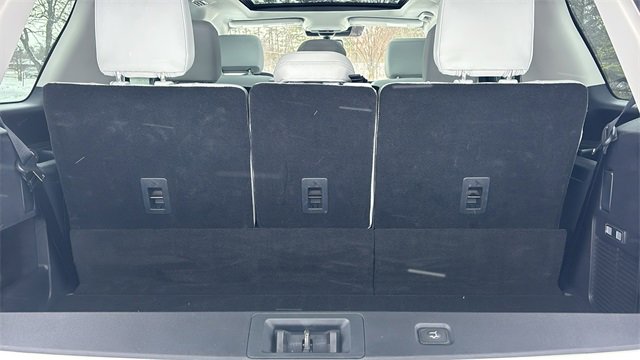 Used 2025 Ford Expedition Platinum image 32