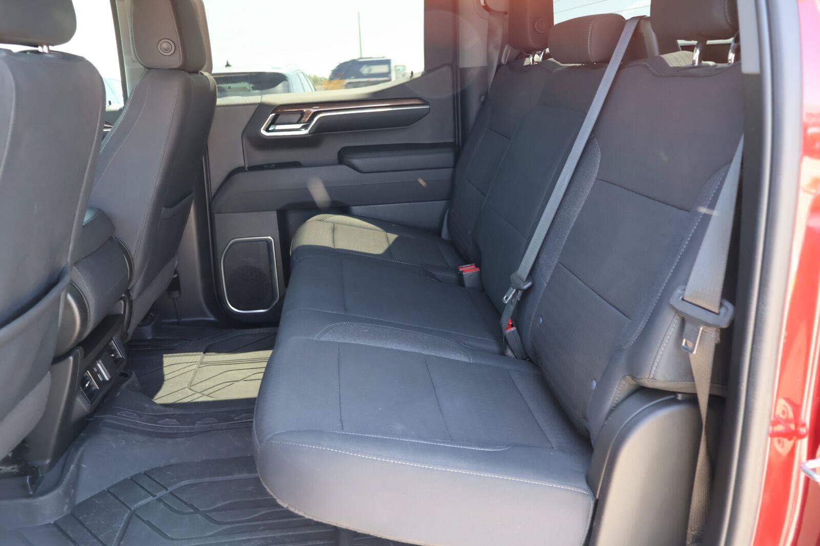 Used 2024 Chevrolet Silverado 1500 LT w/ Protection Package AWD/4WD image 15