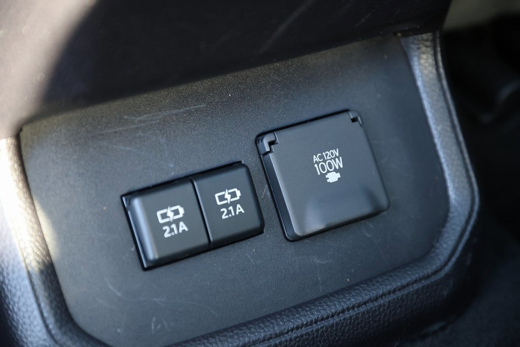 Used 2021 Toyota Highlander Platinum image 14