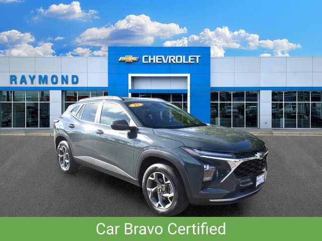Certified 2025 Chevrolet Trax LT w/ LT Convenience Package FWD image 1