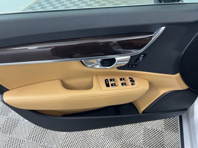 Used 2018 Volvo S90 T6 Momentum w/ Protection Package Premier image 15