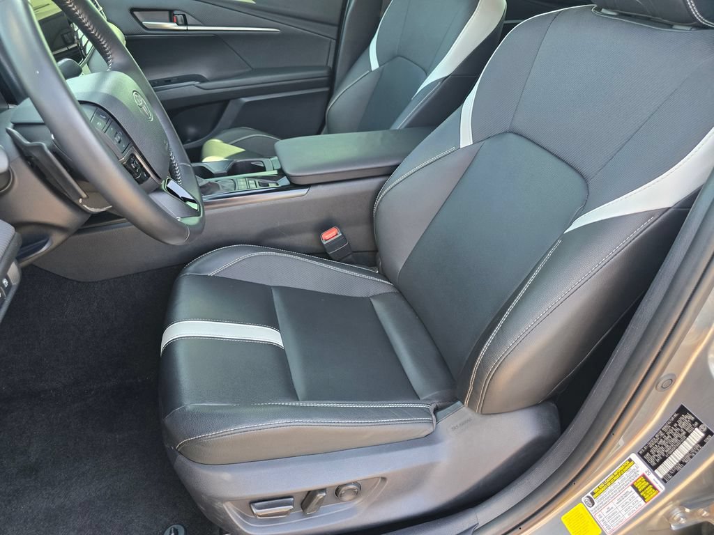 Certified 2025 Toyota Camry SE FWD image 24