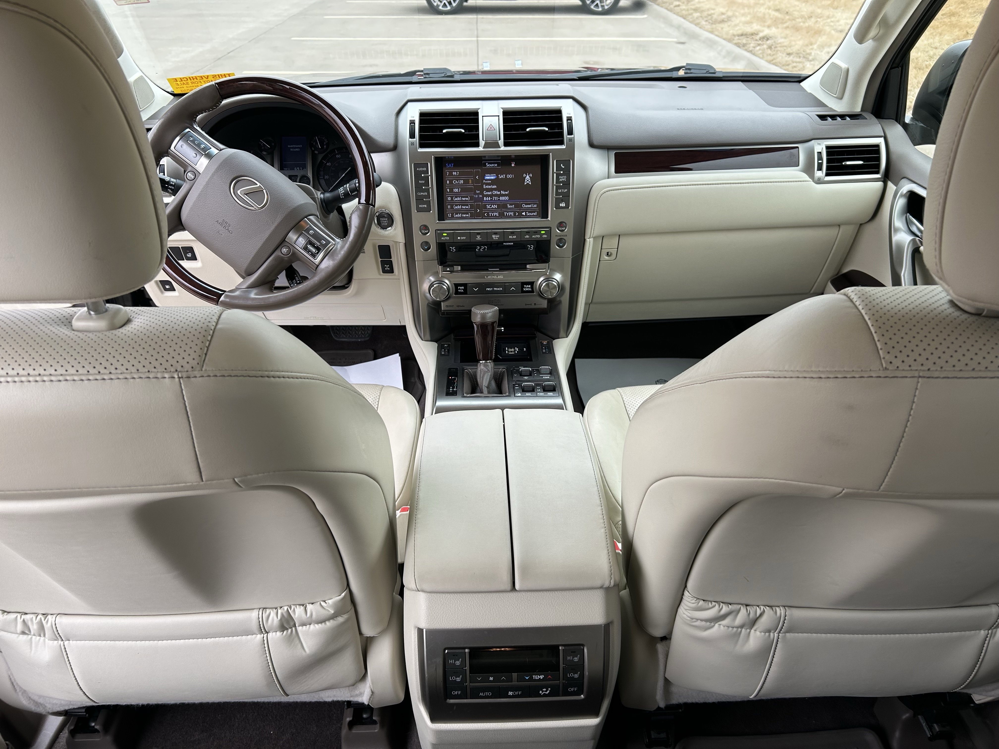 Used 2018 Lexus GX 460 Luxury w/ Preferred Accessory Package image 22