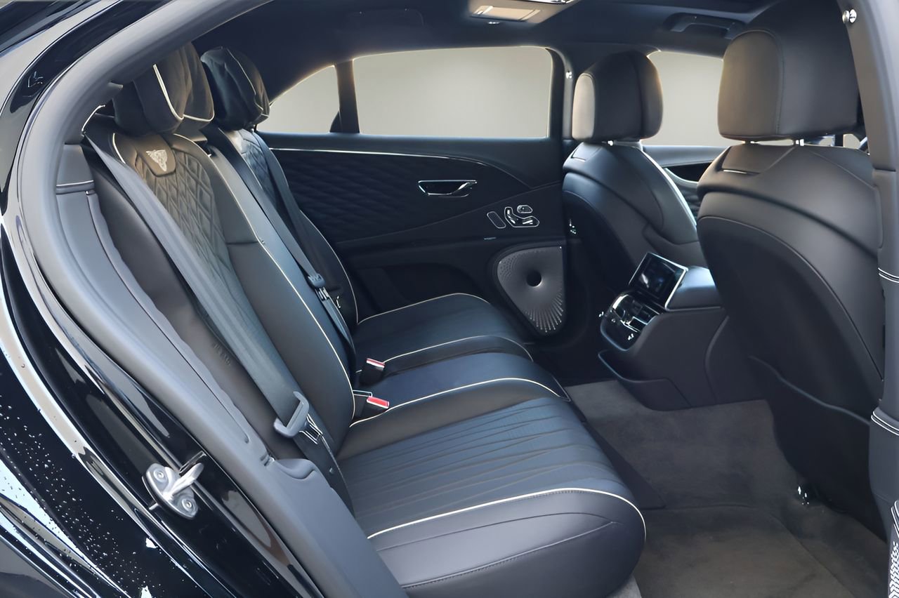 Certified 2020 Bentley Flying Spur W12 image 20