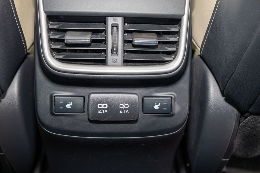Used 2022 Subaru Legacy Limited image 17