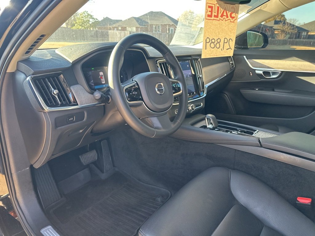 Used 2024 Volvo S90 B6 Plus image 17