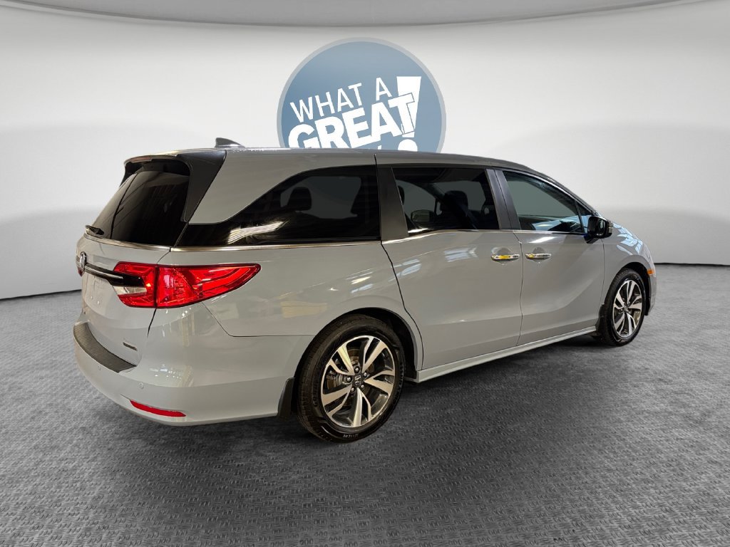 Used 2023 Honda Odyssey Touring image 3