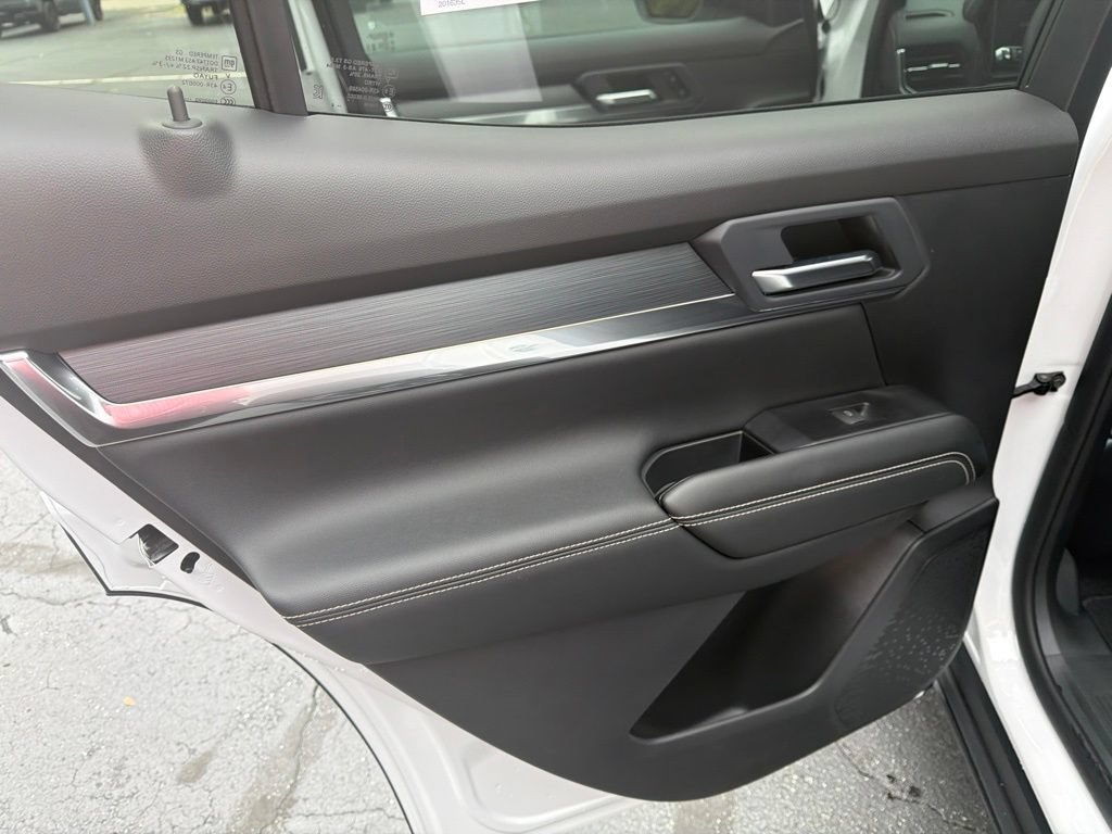 New 2027 GMC Terrain Elevation w/ Elevation Premium Package FWD image 11