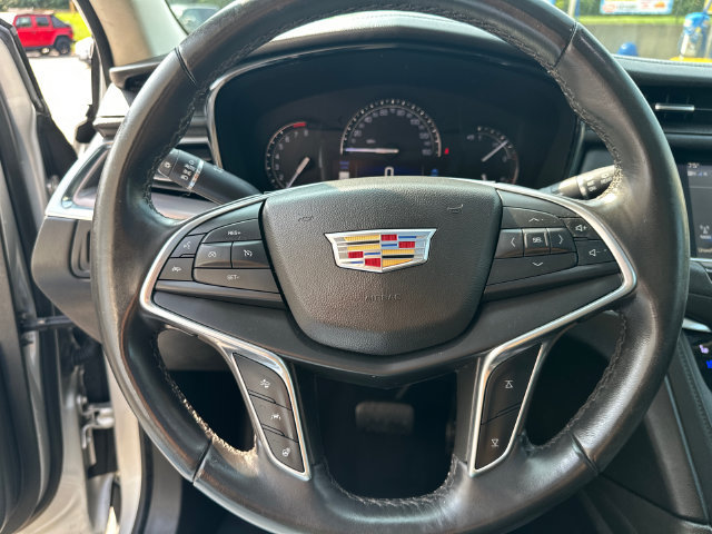 Used 2018 Cadillac XT5 Premium Luxury AWD/4WD image 30