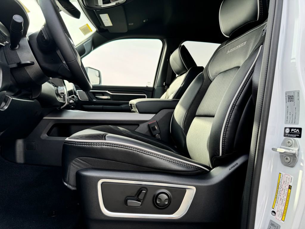 New 2026 RAM 1500 Laramie AWD/4WD image 15