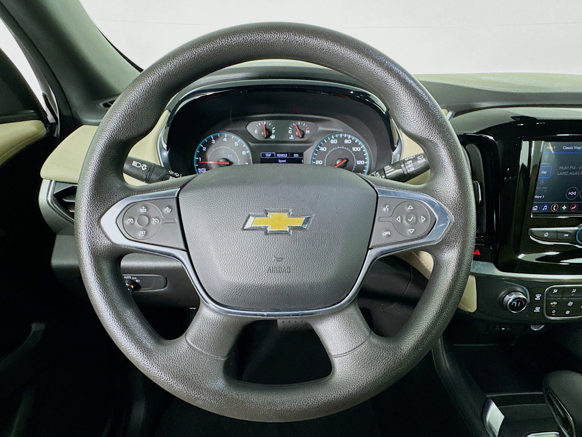 Used 2024 Chevrolet Traverse LS w/ Safety Package image 11