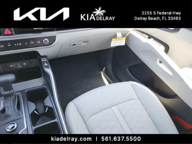 New 2026 Kia Sorento S w/ S Panoramic Sunroof Package FWD image 14
