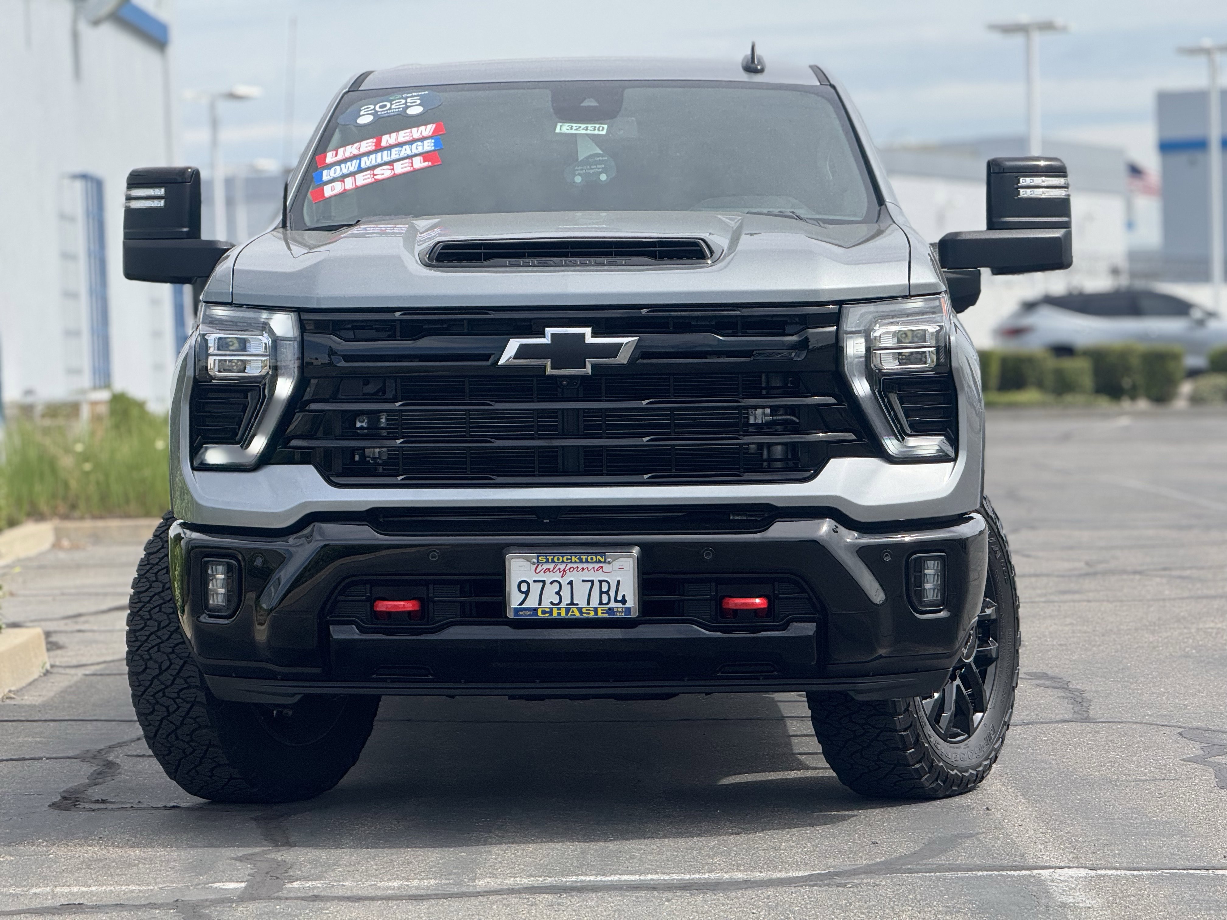 Used 2025 Chevrolet Silverado 2500 LT w/ Trail Boss Package image 2