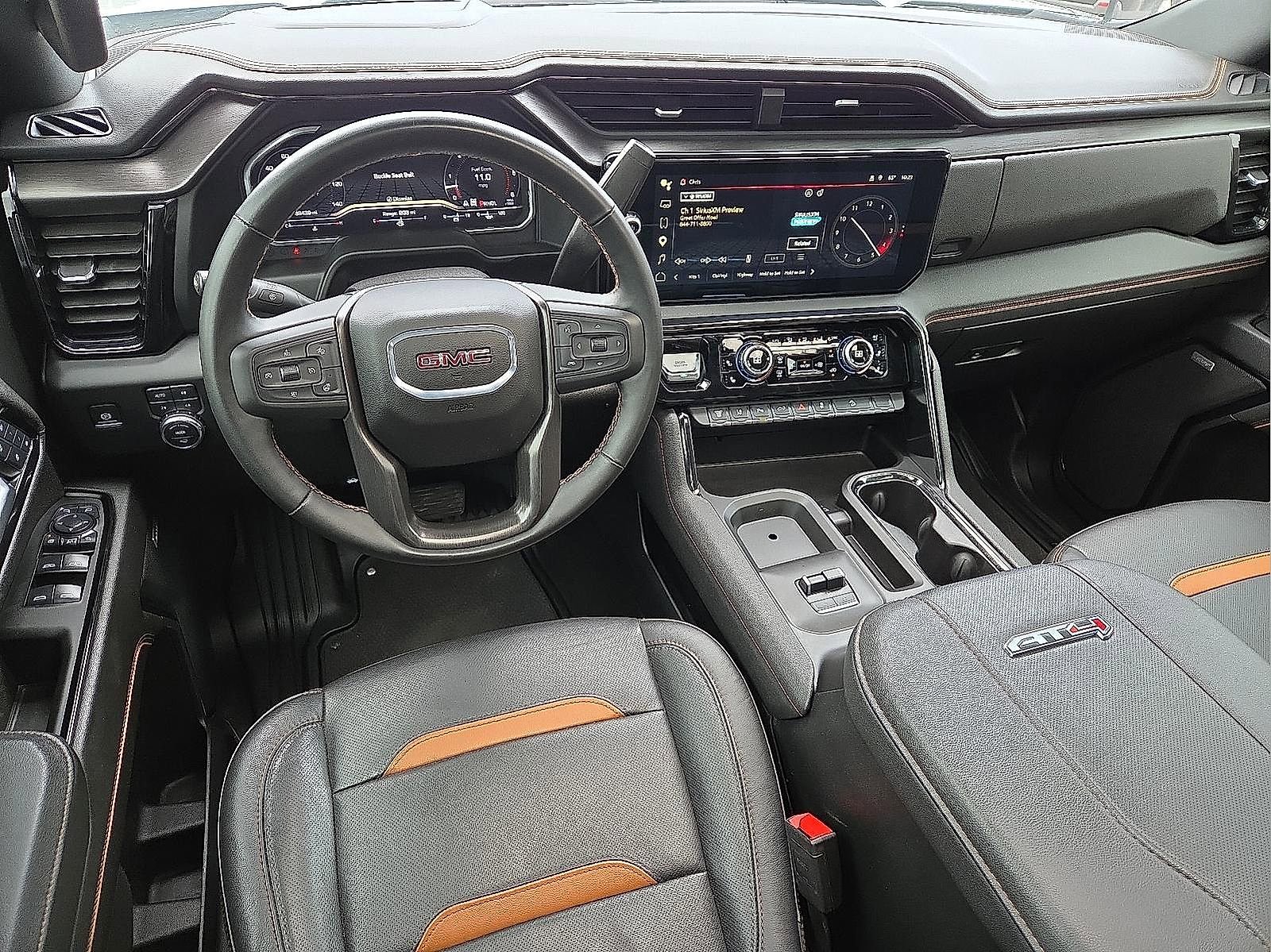 Used 2025 GMC Sierra 2500 AT4 w/ AT4 Premium Plus Package AWD/4WD image 11