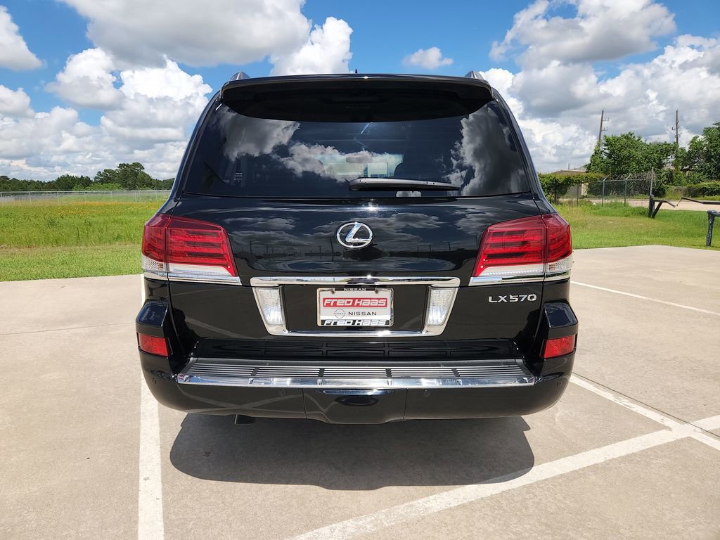 Used 2014 Lexus LX 570 4WD w/ Luxury Package image 6