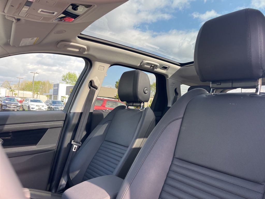 Certified 2025 Land Rover Discovery Sport S AWD/4WD image 13