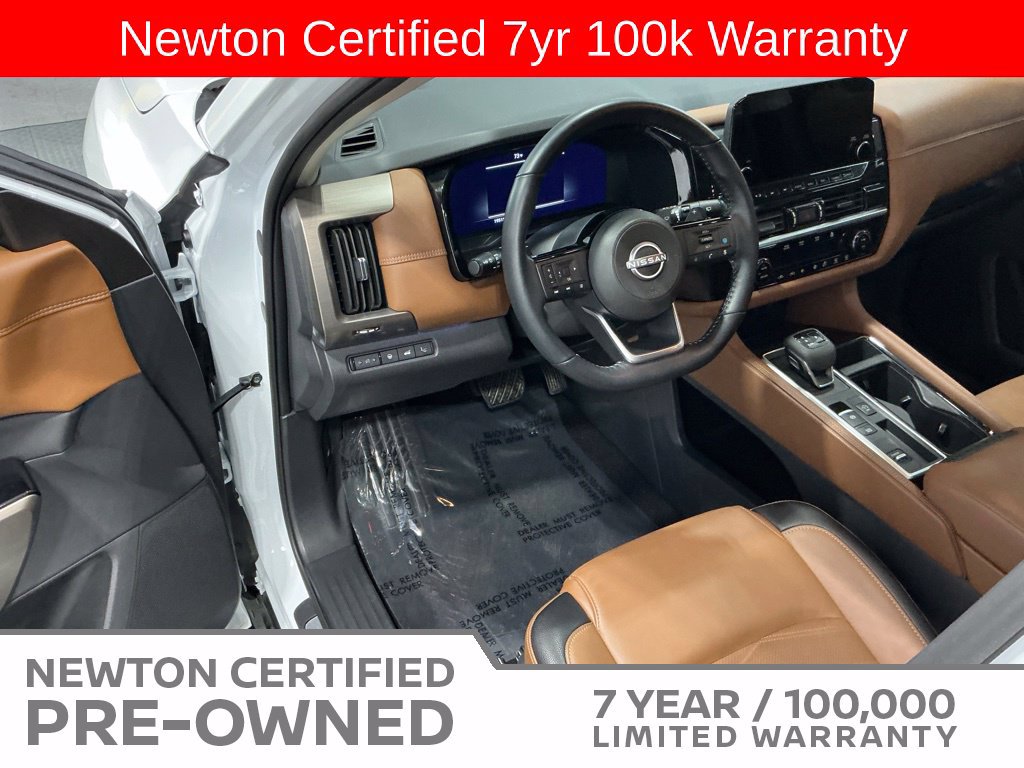 Used 2025 Nissan Pathfinder Platinum w/ Cargo Package FWD image 8