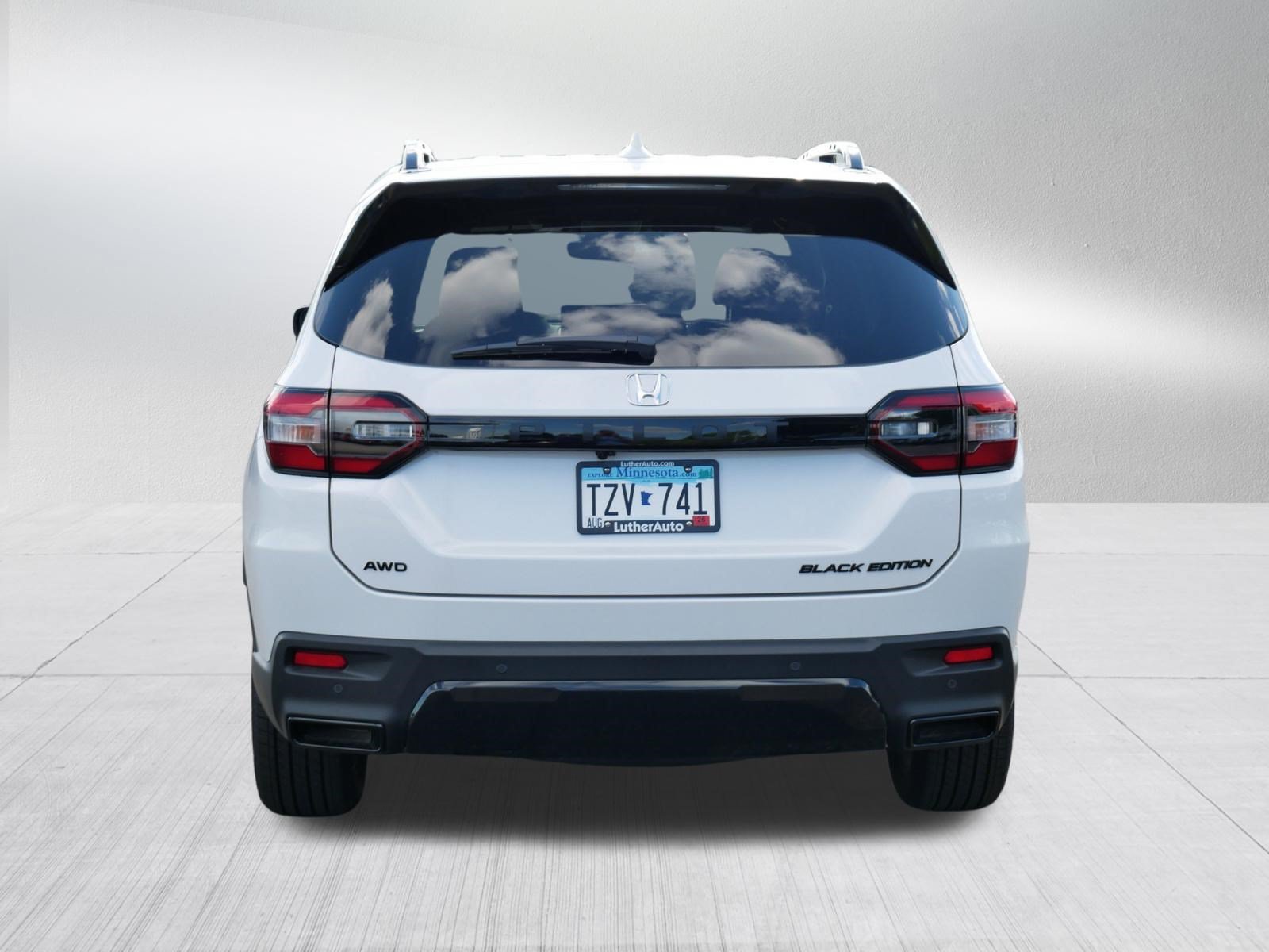 Certified 2026 Honda Pilot Black Edition image 6
