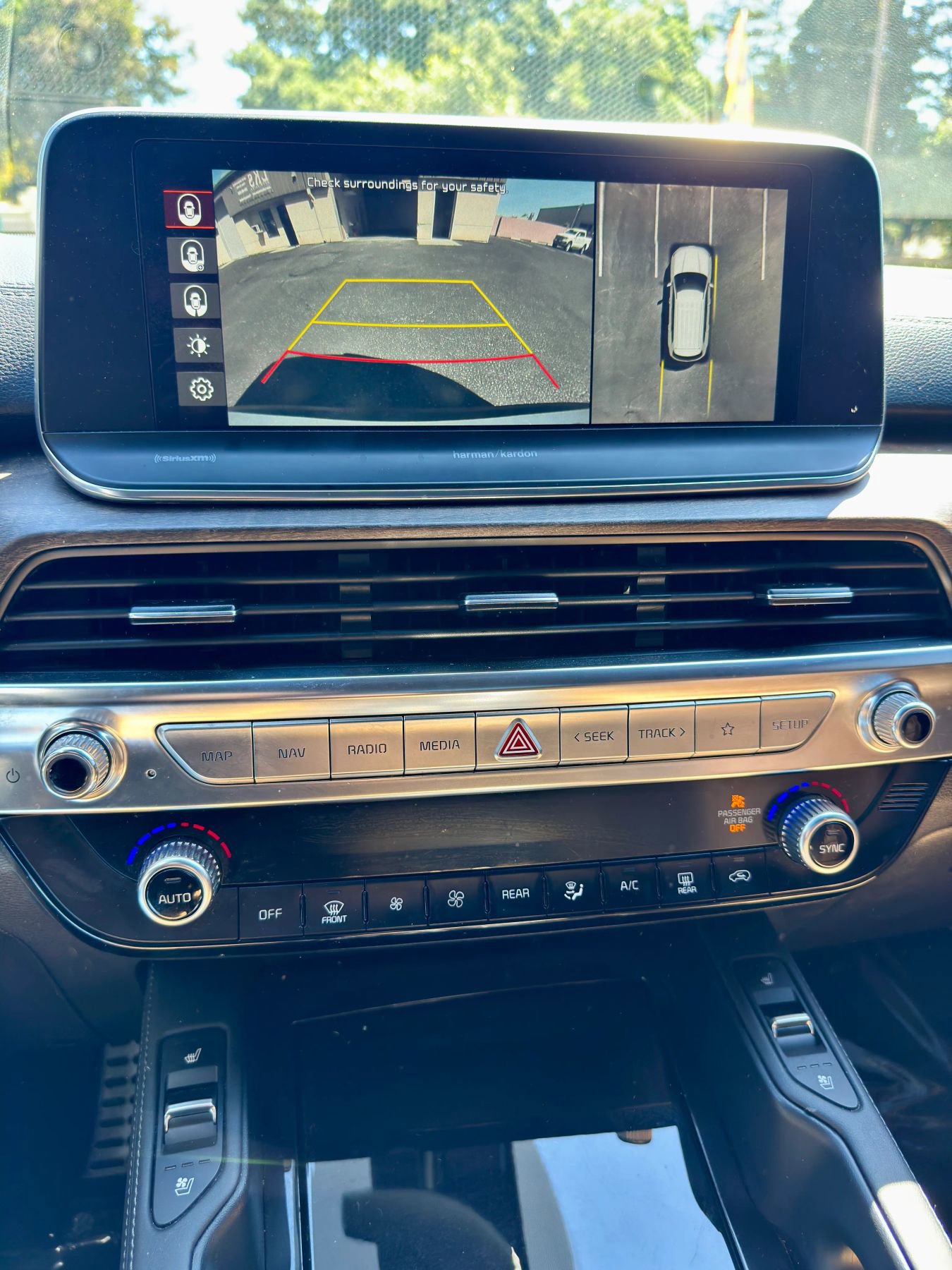 Used 2020 Kia Telluride SX w/ Towing Package image 8