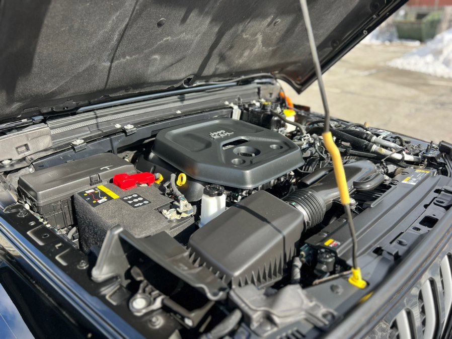 Used 2023 Jeep Wrangler Sahara w/ Cold Weather Group image 36