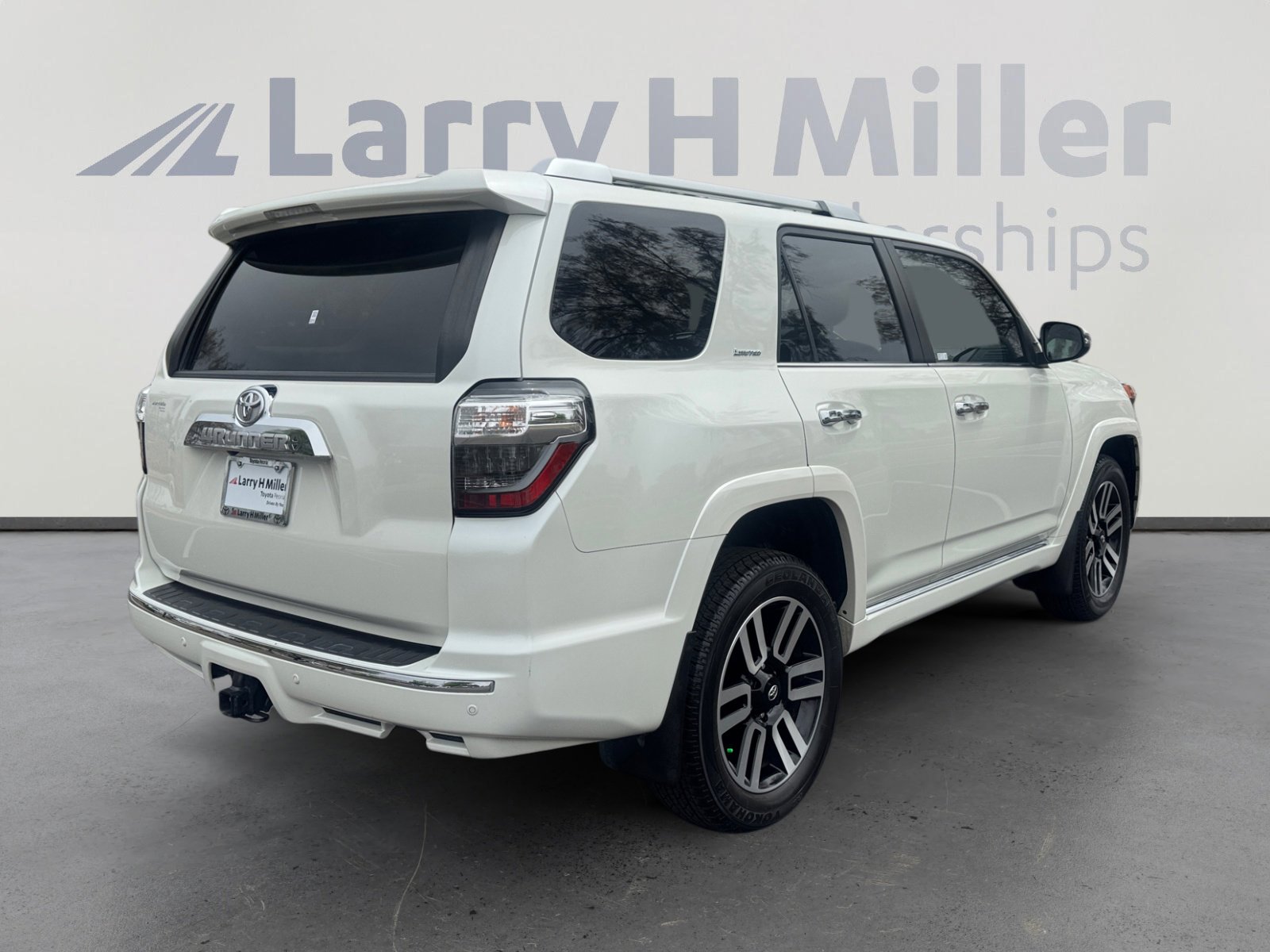 Certified 2023 Toyota 4Runner Limited AWD/4WD image 5