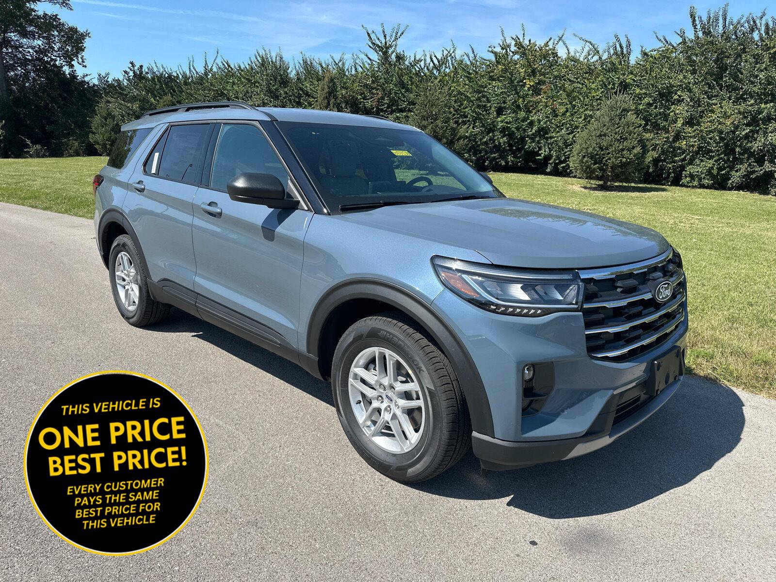 New 2027 Ford Explorer Active w/ Active Comfort Package AWD/4WD image 1