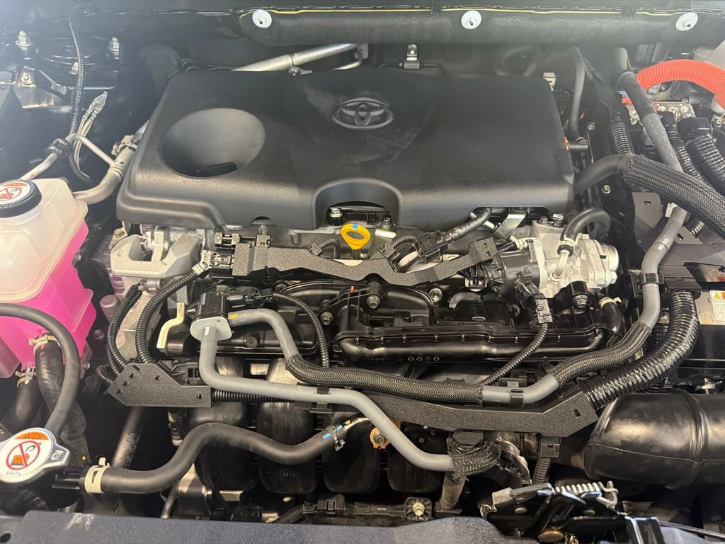 Certified 2022 Toyota RAV4 XLE Premium AWD/4WD image 35