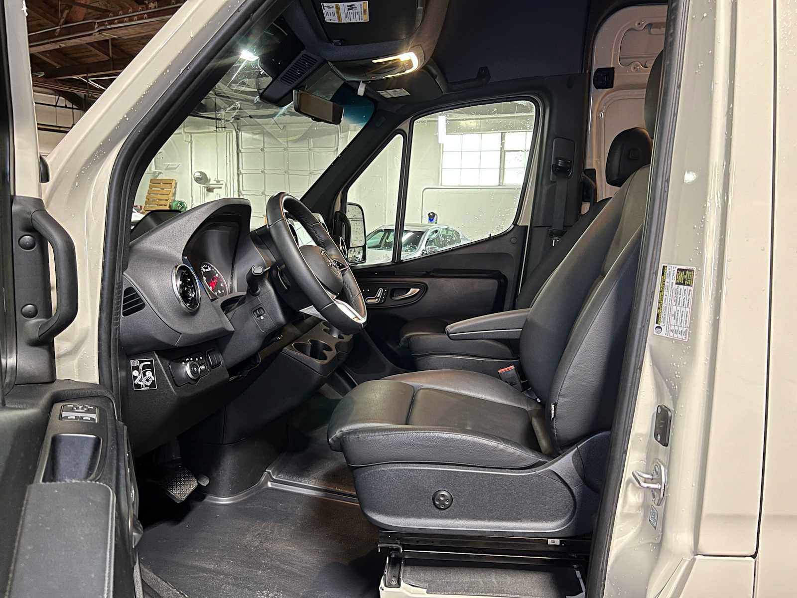 Used 2026 Mercedes-Benz Sprinter 2500 image 24