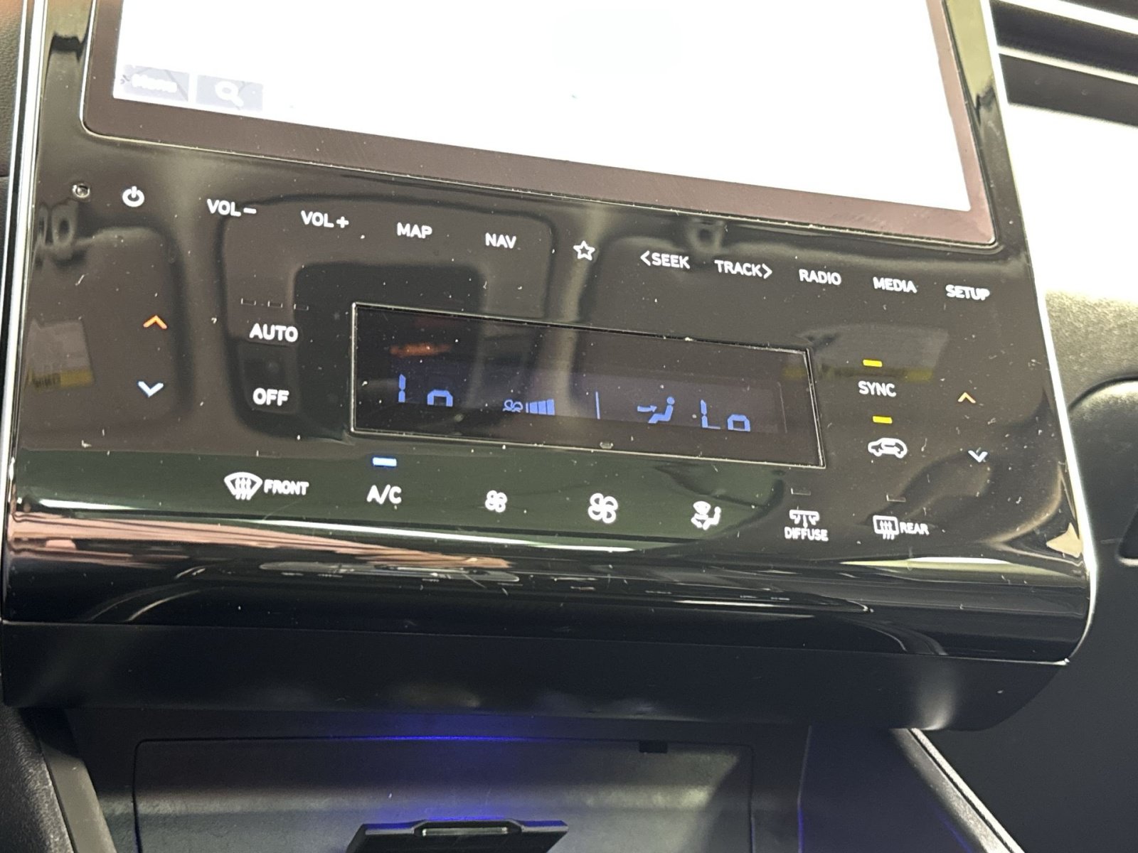 Used 2022 Hyundai Tucson Limited AWD/4WD image 33