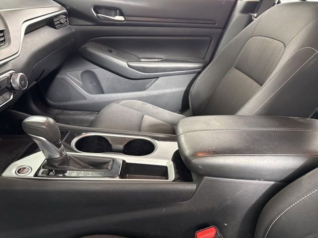 Used 2024 Nissan Altima 2.5 SV FWD image 18