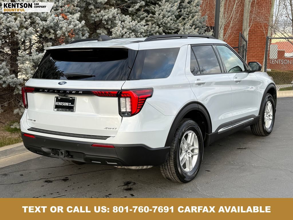 Used 2025 Ford Explorer Active AWD/4WD image 6