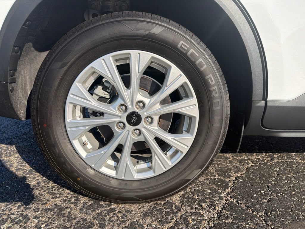Used 2025 Ford Escape Active FWD image 29