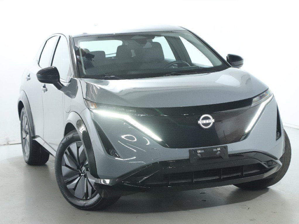 Used 2023 Nissan Ariya FWD image 2