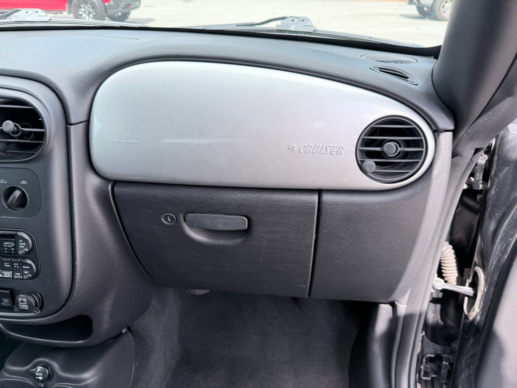 Used 2005 Chrysler PT Cruiser GT FWD image 20