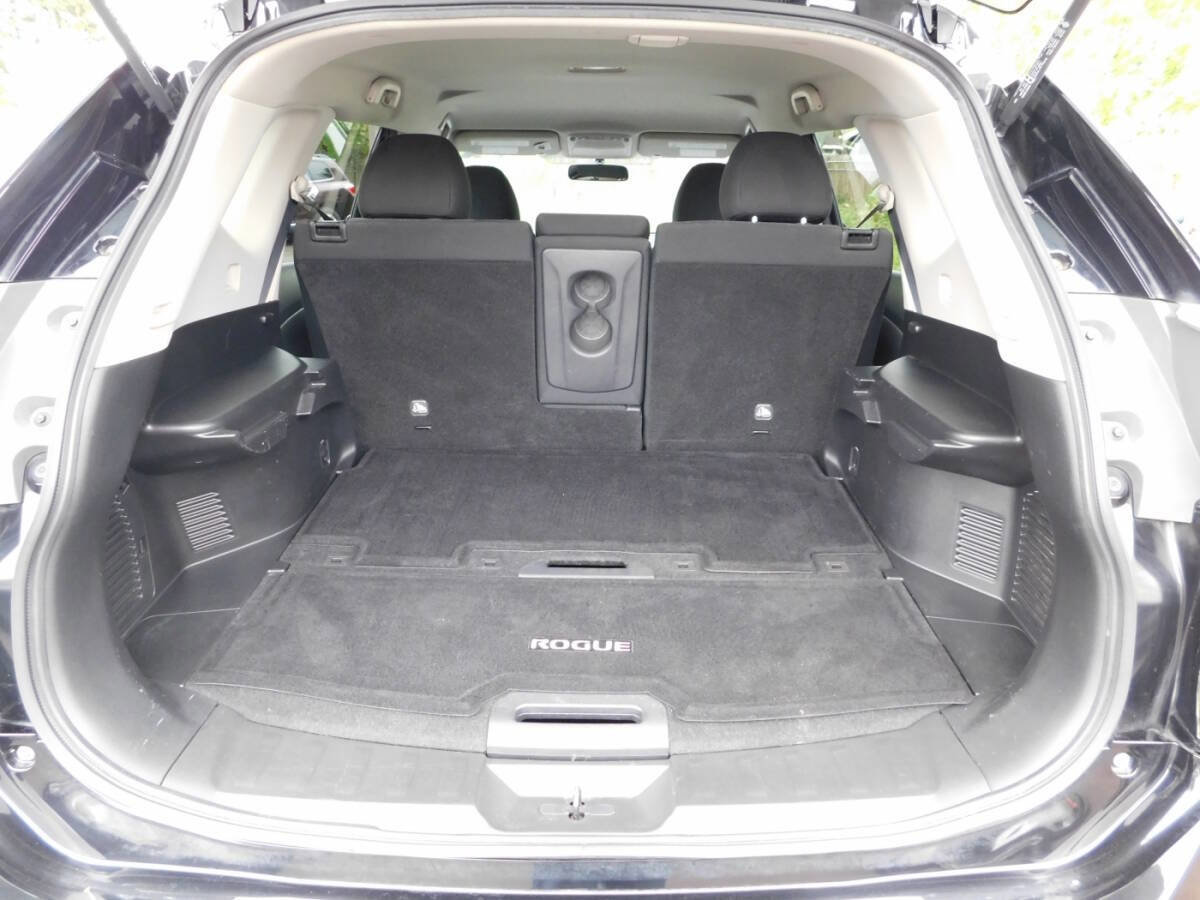 Used 2016 Nissan Rogue SV AWD/4WD image 5