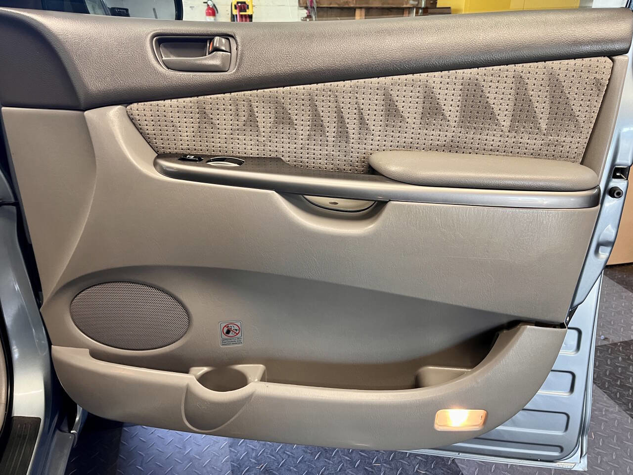 Used 2008 Toyota Sienna LE image 20