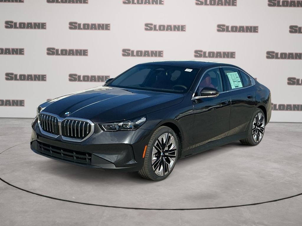 New 2026 BMW 530i xDrive w/ Premium Package