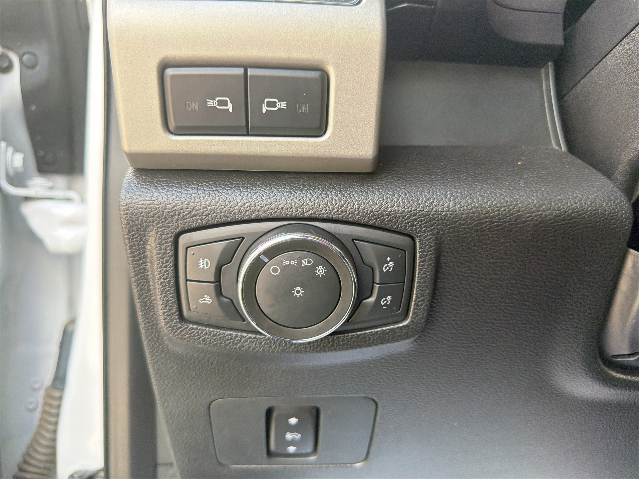 Used 2021 Ford F250 Lariat w/ Lariat Value Package AWD/4WD image 13