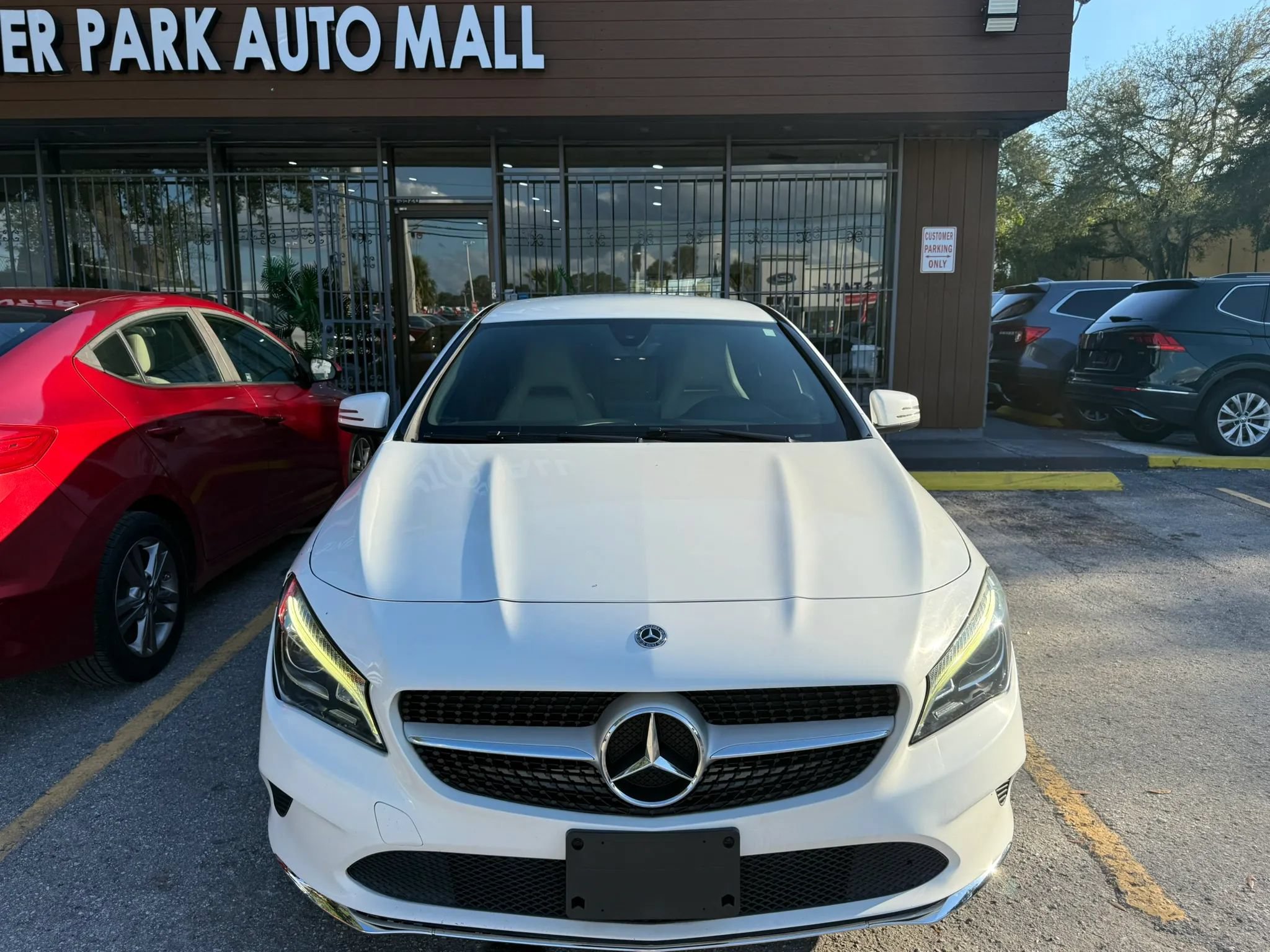 Used 2018 Mercedes-Benz CLA 250 4MATIC image 2