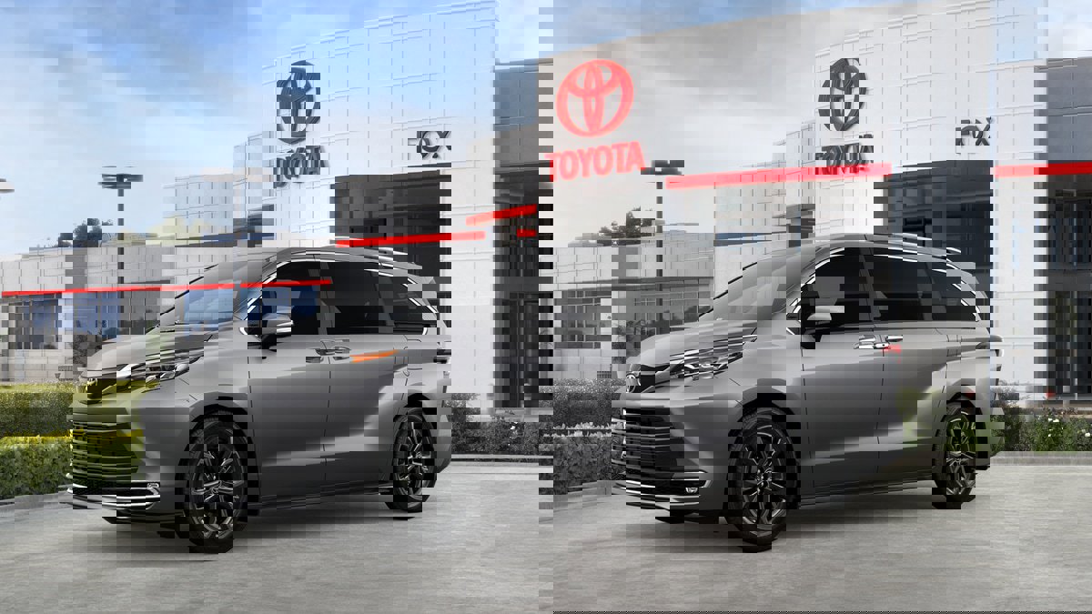 New 2026 Toyota Sienna Platinum AWD/4WD image 2