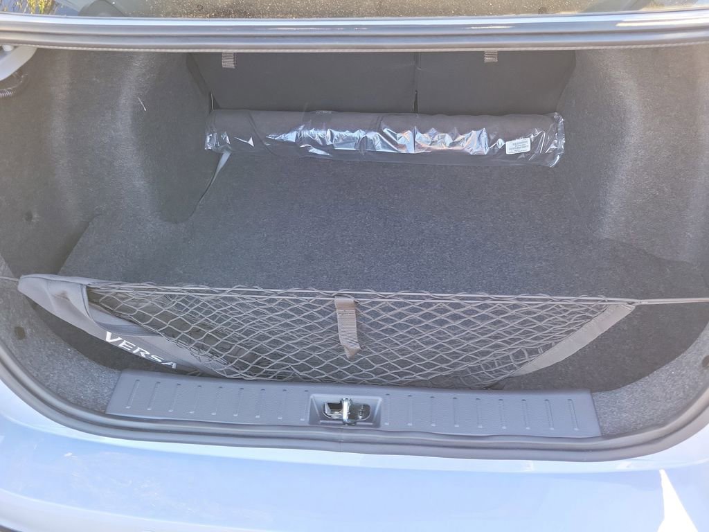 New 2025 Nissan Versa SV w/ Trunk Package image 4